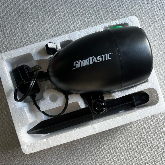 StarTastic Holiday Outdoor Light Show Laser Projection As Seen On TV NIB - Picture 13 of 16